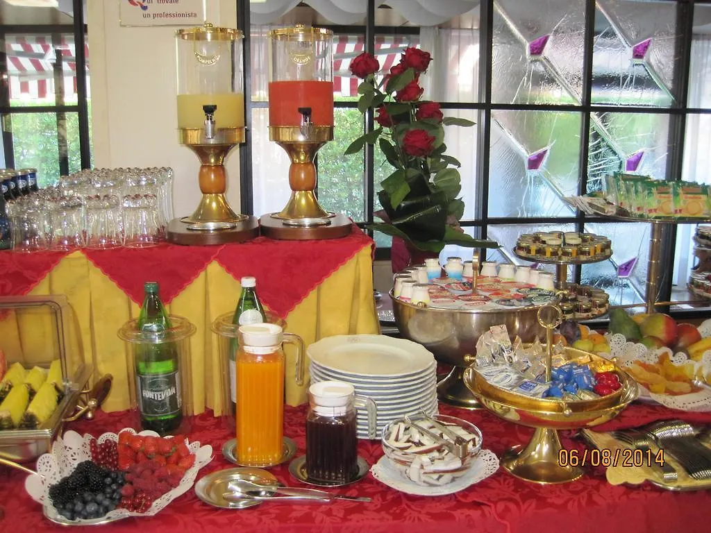 Hotel Matilde مارينا دي ماسا