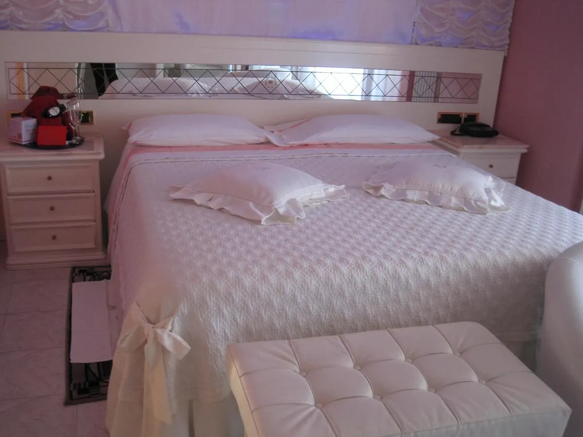 Hotel Matilde مارينا دي ماسا