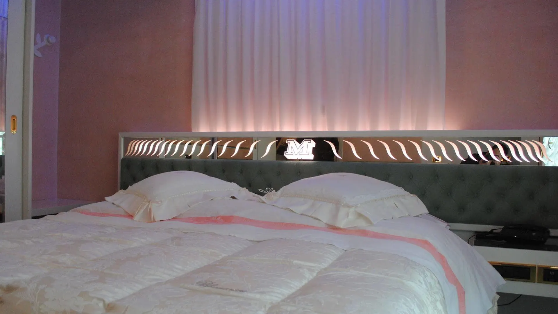 Hotel Matilde مارينا دي ماسا
